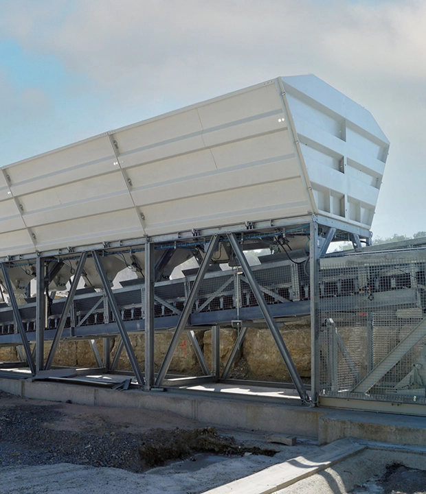 Bacs de stockage linéaires